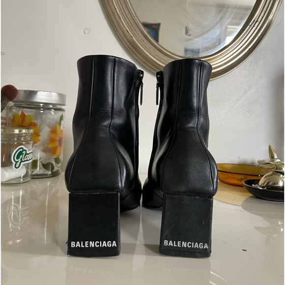 Authentic Balenciaga ankle boots size 6 - Picture 2 of 9